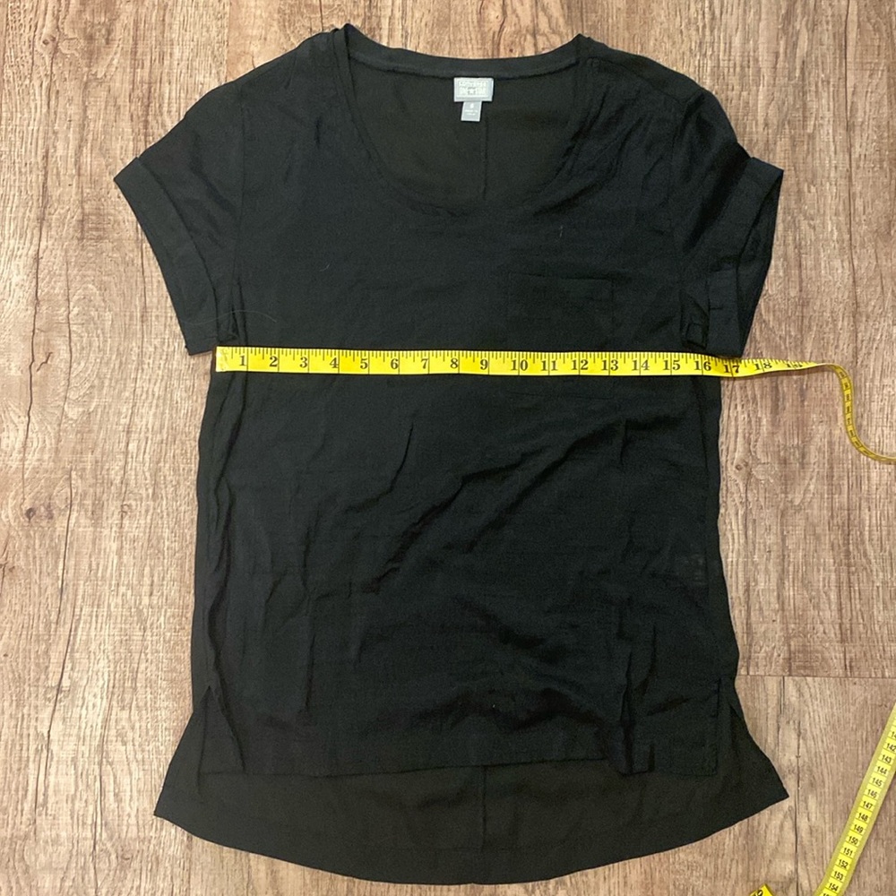 Black converse shirt